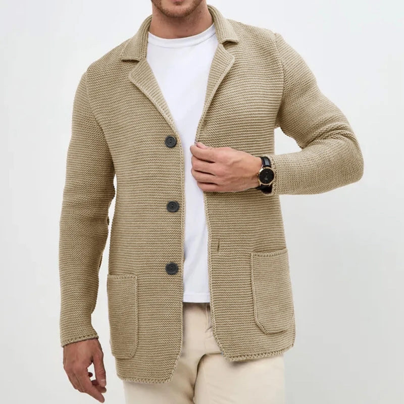 Cardigan elegante in maglia