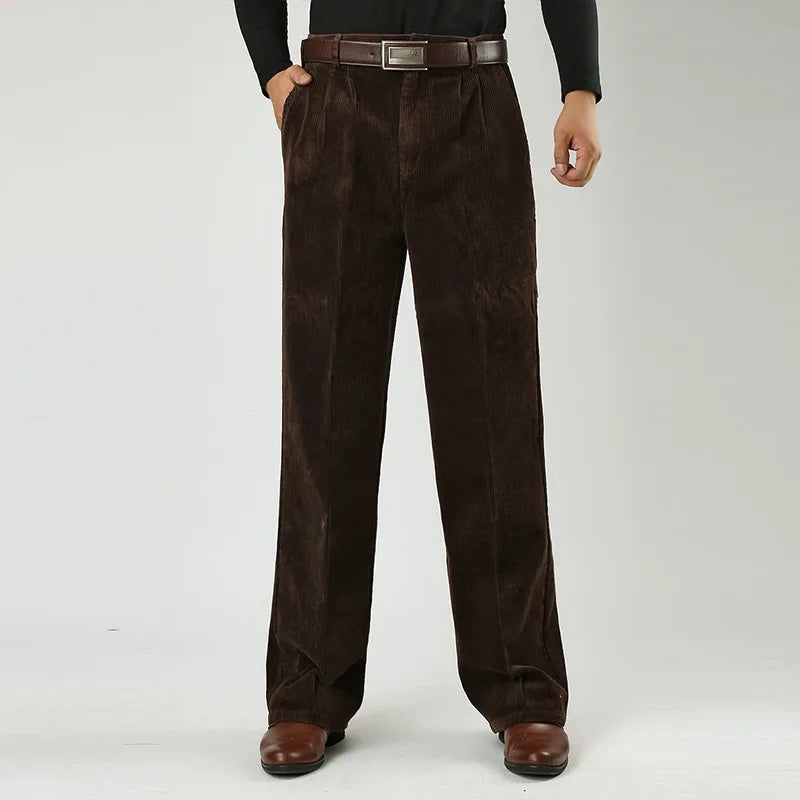 Pantaloni eleganti in velluto a coste