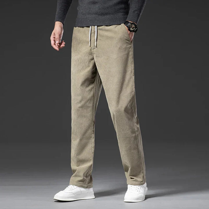 Pantaloni eleganti in velluto a coste