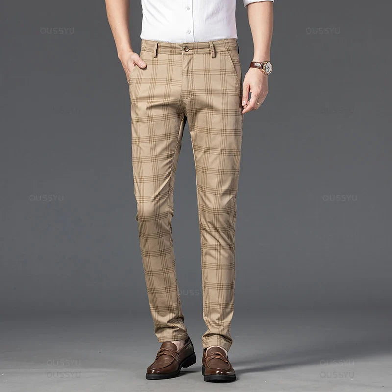 Pantaloni eleganti a quadri