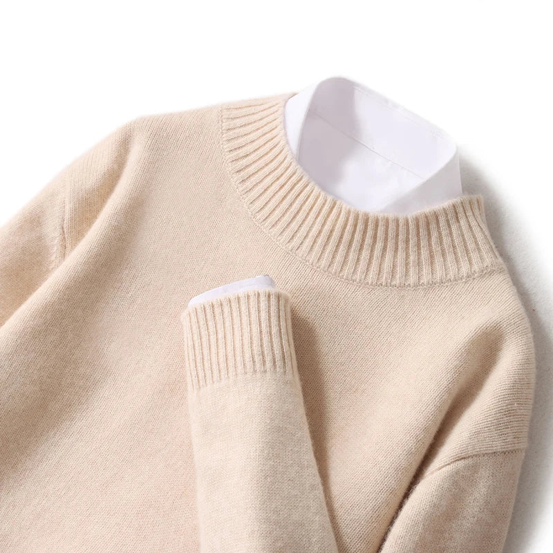 Elegante maglione a collo alto in lana merino