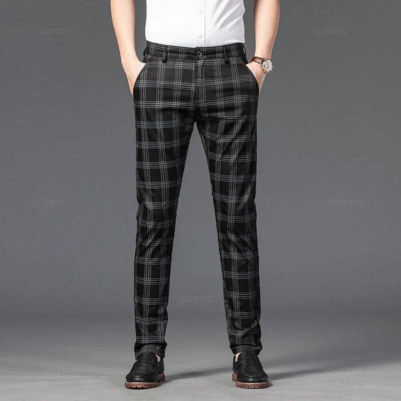 Pantaloni eleganti a quadri