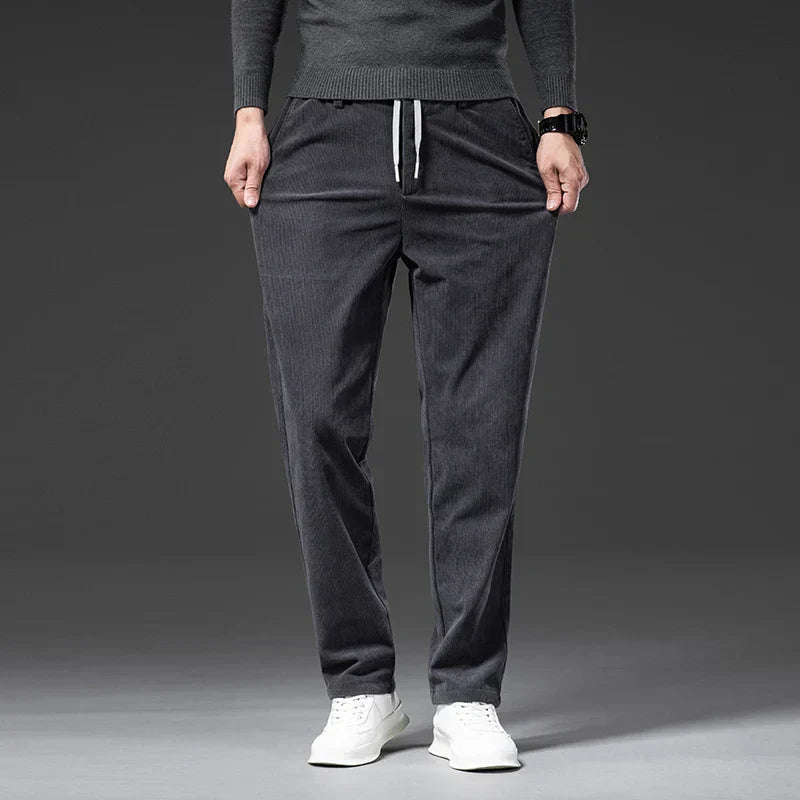 Pantaloni eleganti in velluto a coste