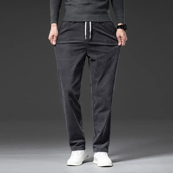 Pantaloni eleganti in velluto a coste
