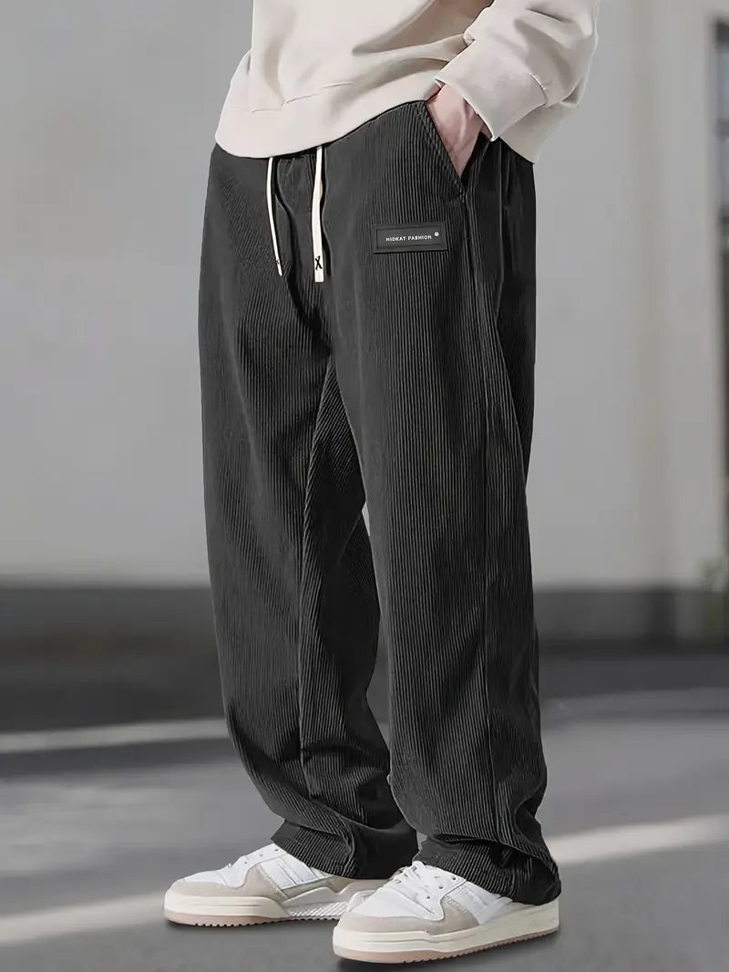 Pantaloni casual in velluto a coste