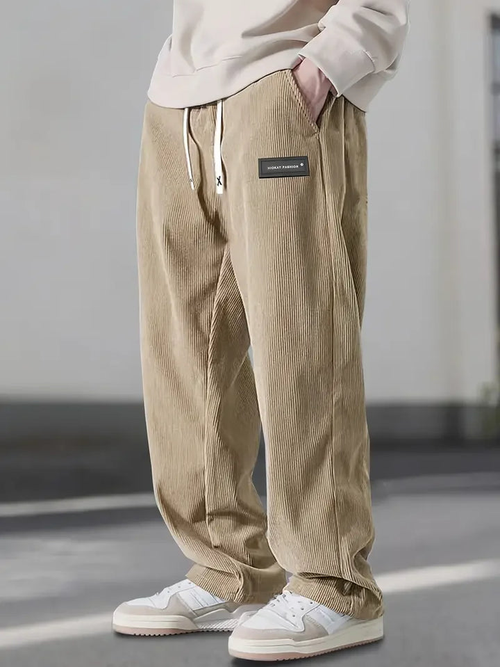 Pantaloni casual in velluto a coste