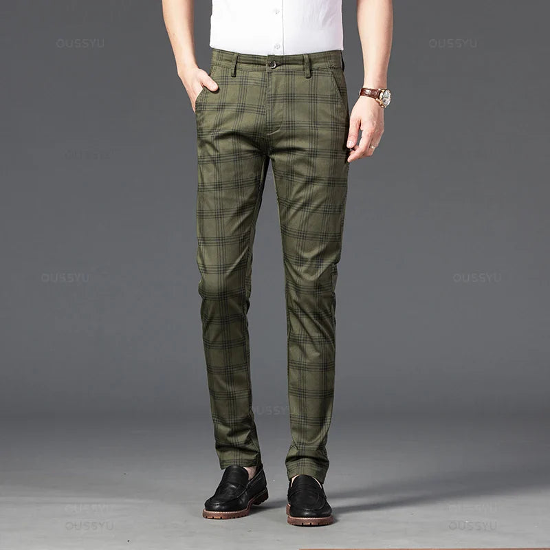 Pantaloni eleganti a quadri