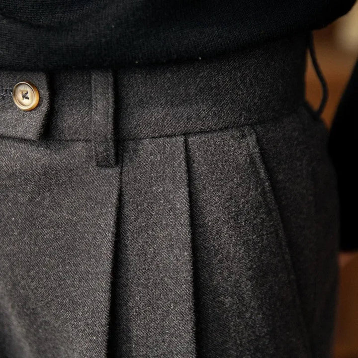 Pantaloni chic a vita alta