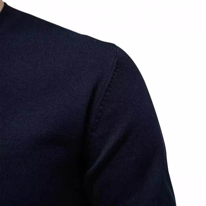 Elegante maglione lavorato a maglia