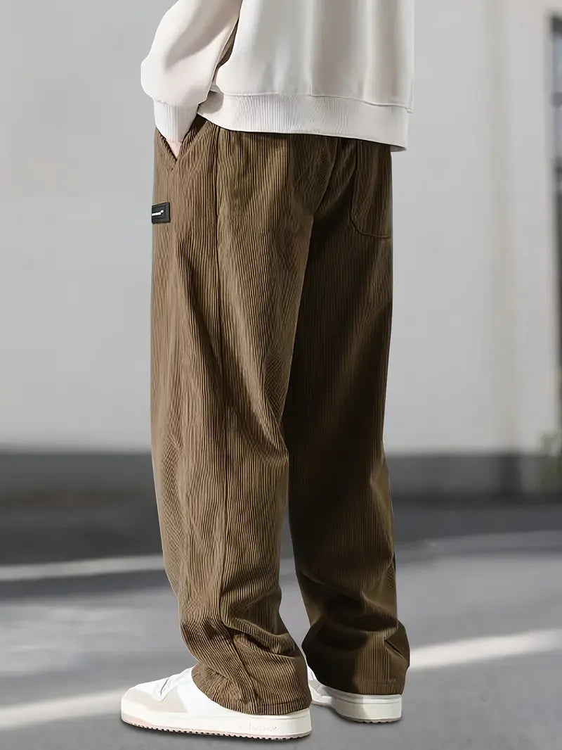 Pantaloni casual in velluto a coste