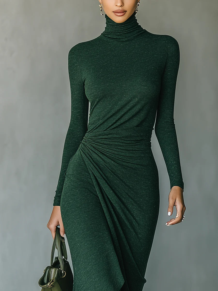 Lenora · Abito midi avvolgente asimmetrico con pieghe e collo alto verde scuro