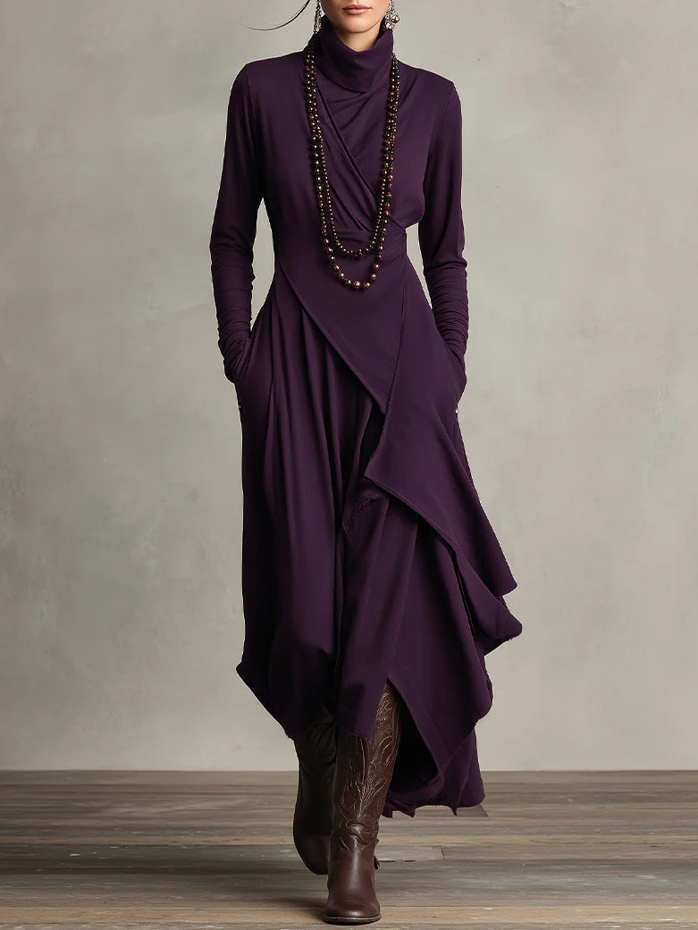 Vivienne | Abito lungo asimmetrico plissettato viola con collo alto
