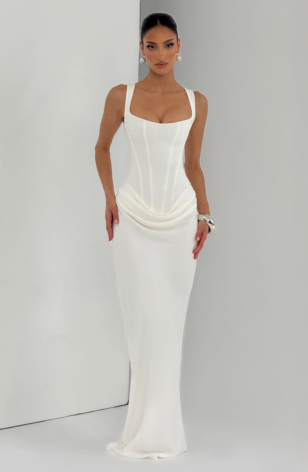 Leonor ❘ Abito maxi con scollo quadrato
