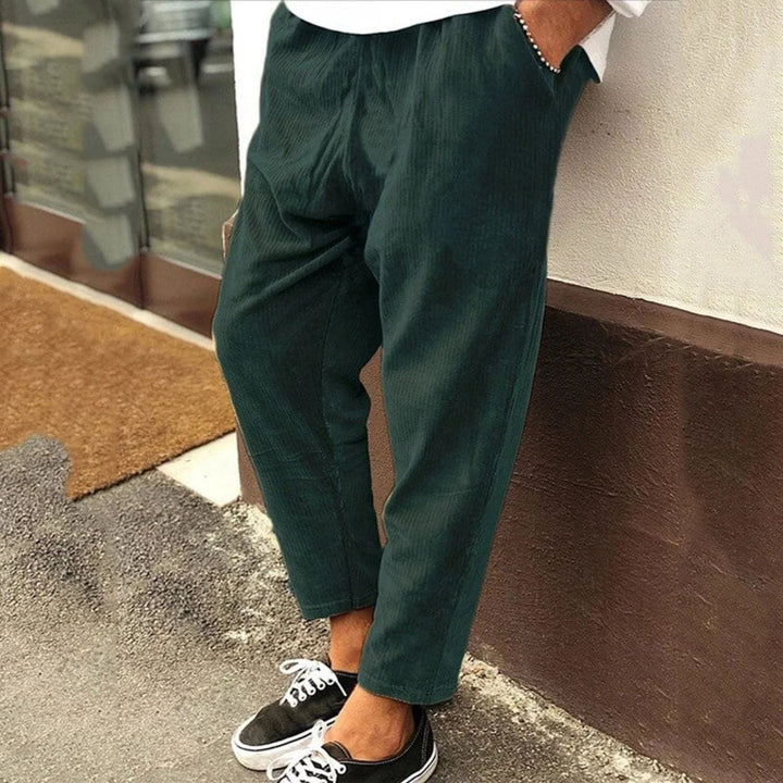 Pantaloni eleganti in velluto a coste
